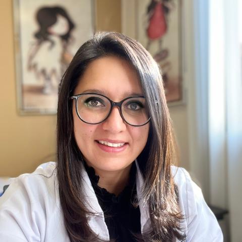 Katherine Leonor Estevez Abad